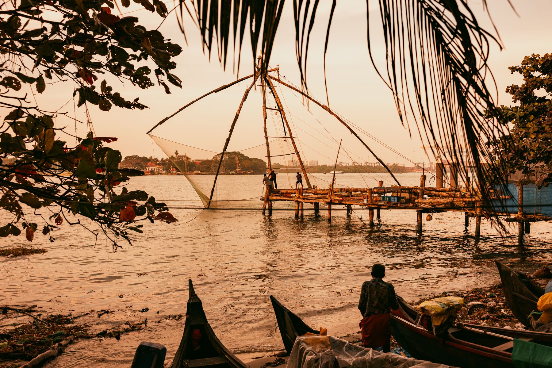Fisherman Pulling Chinese Fishing Net